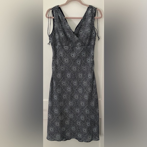 NWT Jessica floral navy blue Patterned Dress size 8P - Picture 1 of 14